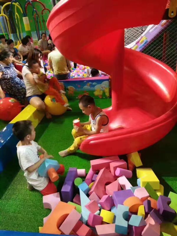 九游app：室内儿童乐园设备价格多少钱(图1)